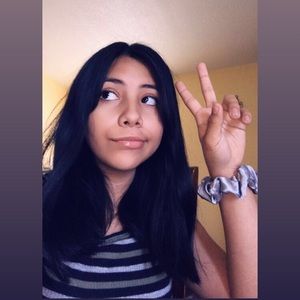 Meet your Posher, Krystal